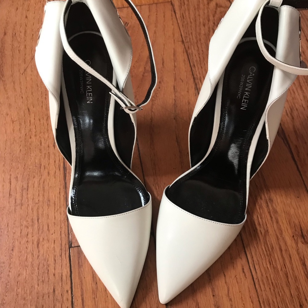 Calvin Klein 205W39NYC Shoes/heels size 37.5